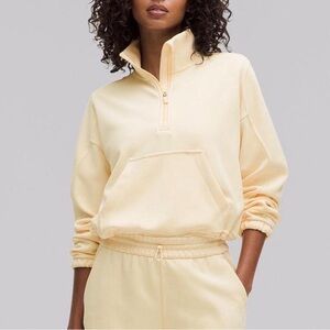 Lululemon Buttercream Cropped Softstreme Half-Zip size 6
